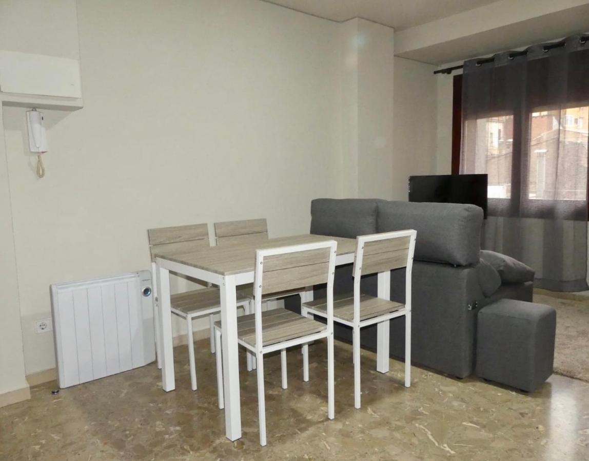 Apartament Encantador Al Centre De Vic Aptgarbi Dış mekan fotoğraf